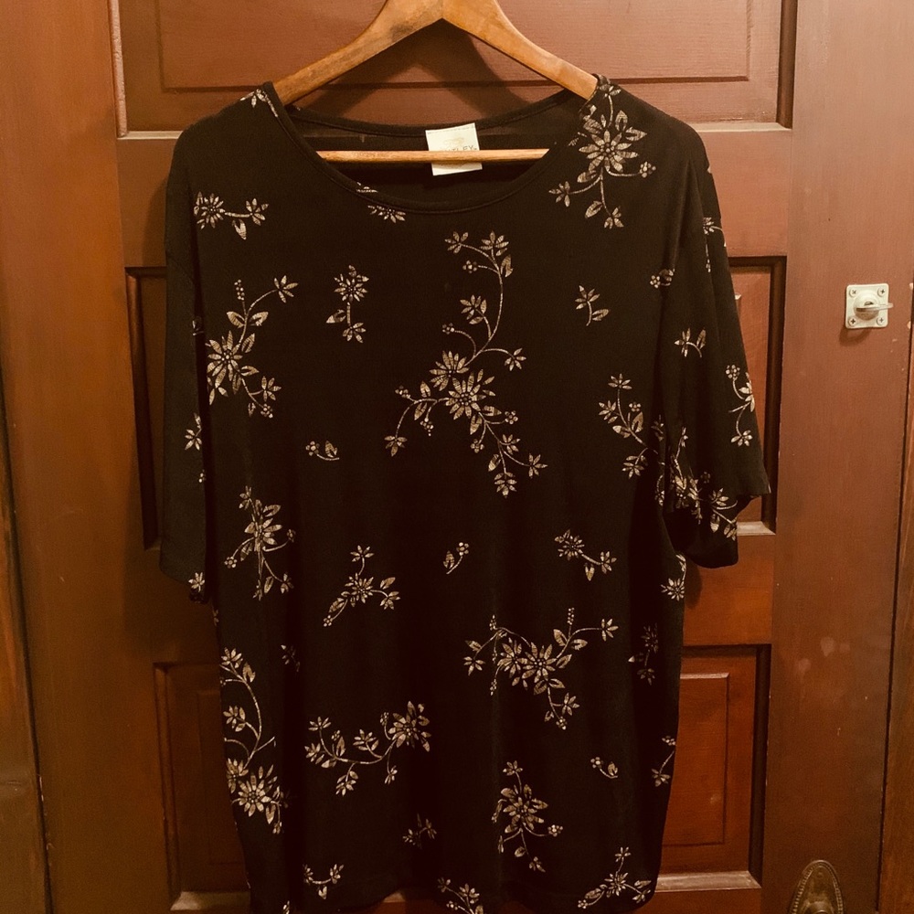 Slinky Floral Vintage Top ☕️